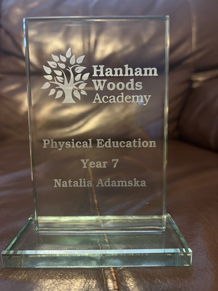 Amazing achievement for Natalia, she smashed first year in secondary school, thank you  <a href="/HanhamPE/">Hanham Woods PE</a> for the award! 
#school #award 

<a href="/HanhamWoods/">Hanham Woods Academy 🏳️‍🌈</a> <a href="/AvonTennisUK/">Avon Tennis UK</a>