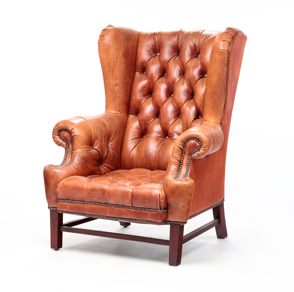 Garthsauctions's tweet photo. Time to #kickback in your fave #henredon easy chair and enjoy #thirstythursday with some #stitzelweller #bourbon whiskey! Browse 294 lots of The Eclectic Gentleman (online only June 29-July 9) now https://t.co/XIcQptsTbM https://t.co/Z1jJXz0GAW