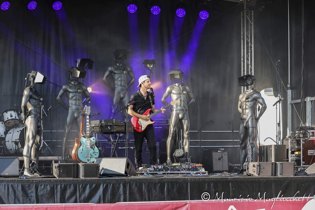 Merci la Suisse 🇨🇭
<a href="/FdmEcublens/">fdm-ecublens</a>