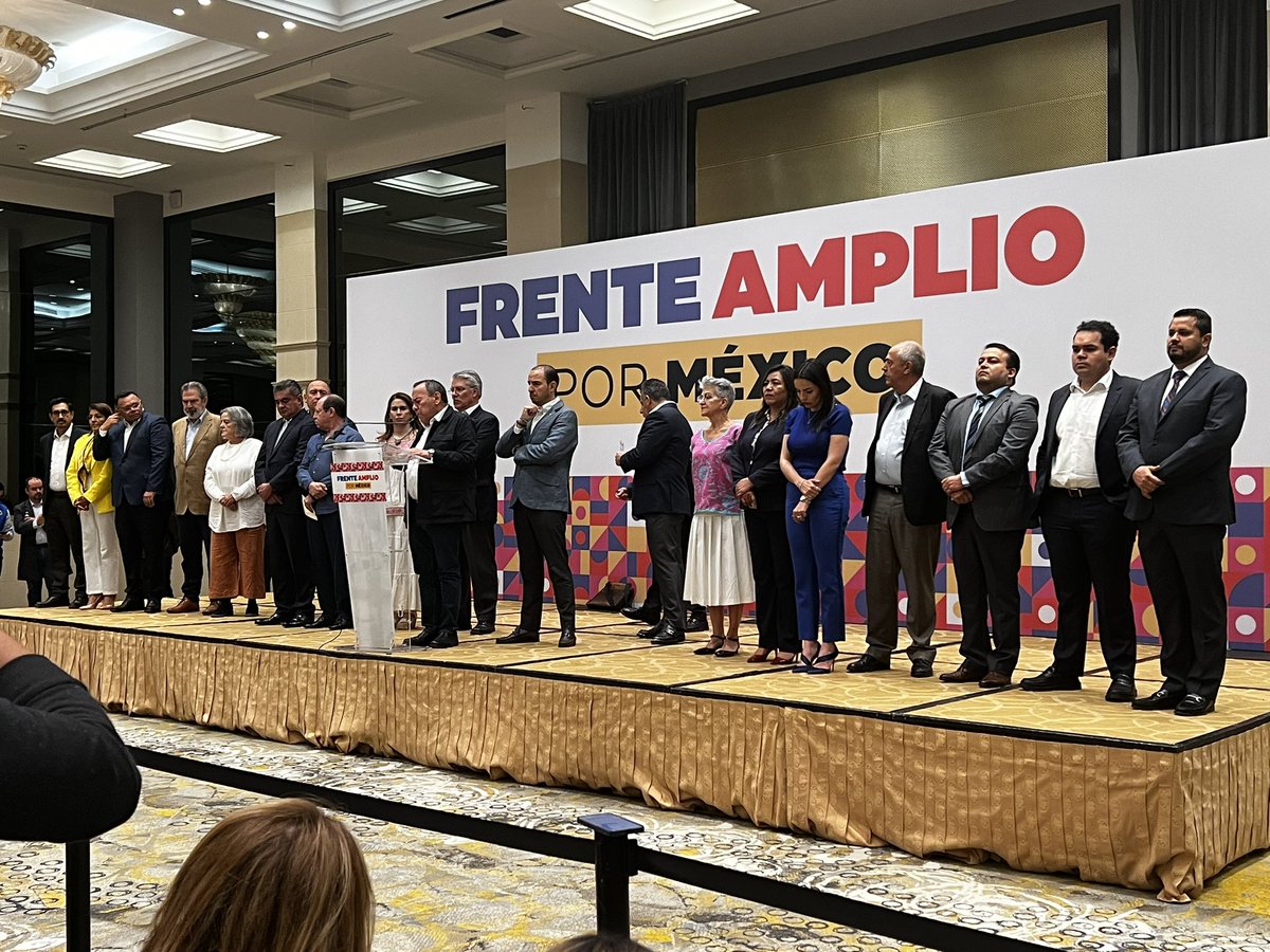 FCN_mx's tweet photo. Presentación del Comité Organizador del proceso del #FrenteAmplioPorMéxico https://t.co/29RXP4hpN9
