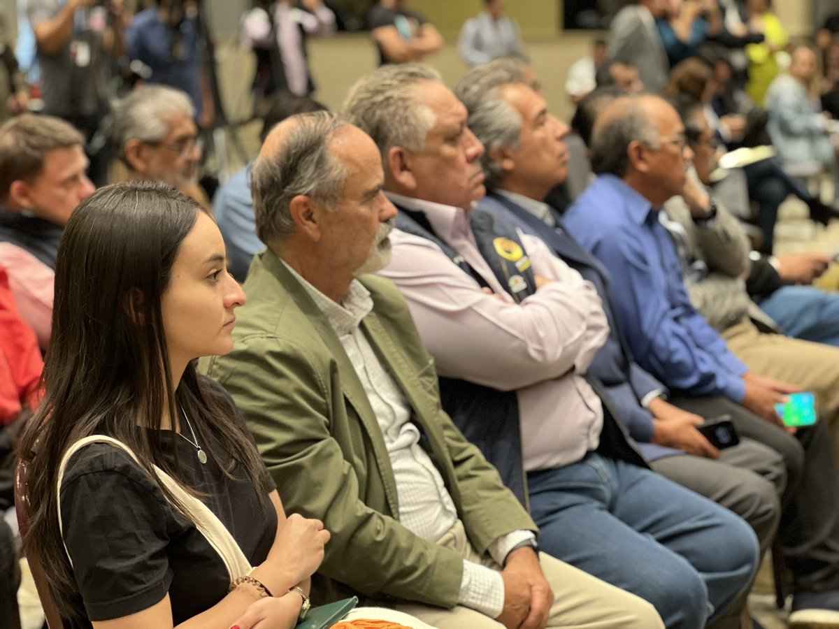 FCN_mx's tweet photo. Presentación del Comité Organizador del proceso del #FrenteAmplioPorMéxico https://t.co/29RXP4hpN9