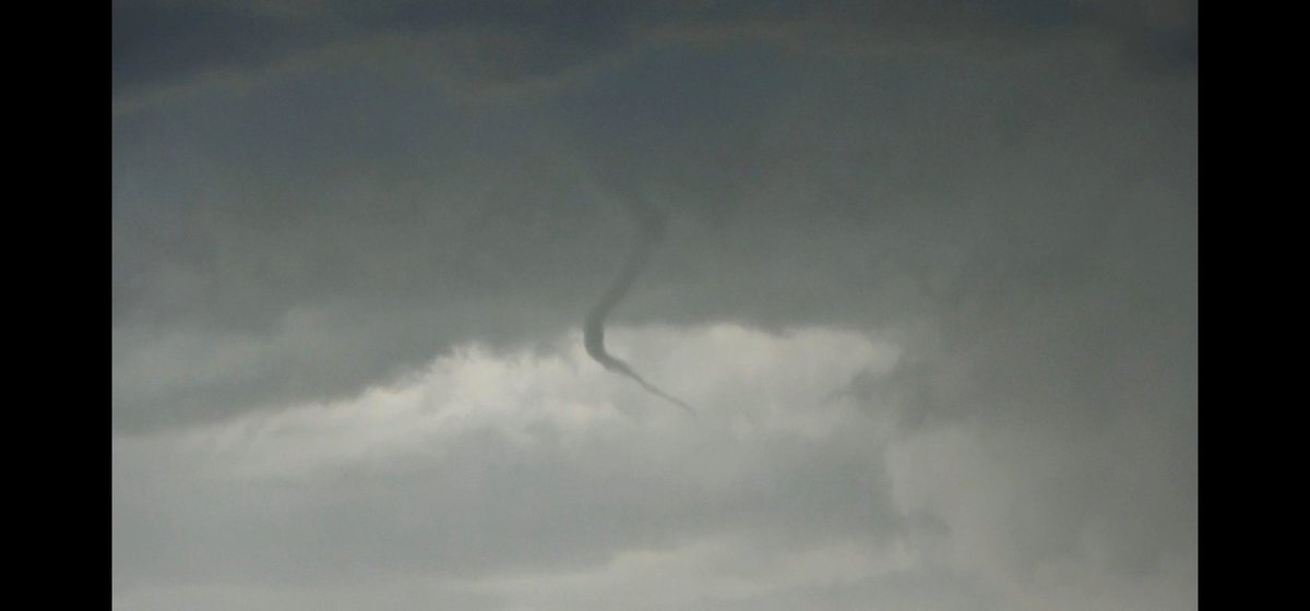 Funnel cloud about 20 miles SW of Chugwater, Wyoming a few minutes ago @NWSCheyenne @RRNStormCenter #wywx