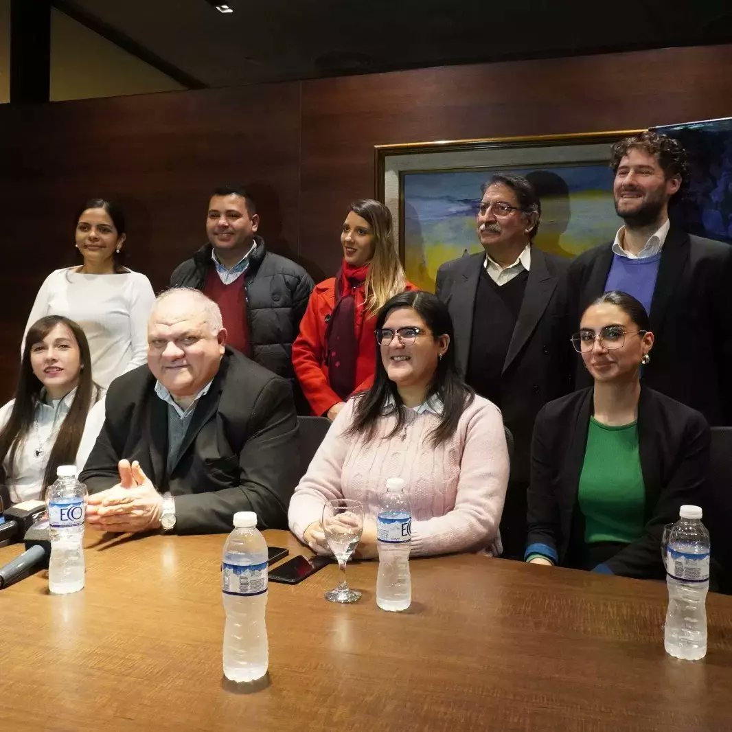 Soy precandidata a Parlamentaria MERCOSUR 

👉🏾Con mucho orgullo acepté el desafío y la responsabilidad de ser precandidata en el PARLASUR por el Movimiento Libres del Sur 

❤️ Me mueve el compromiso y la convicción de trabajar por un Tucumán y una Argentina mejores.