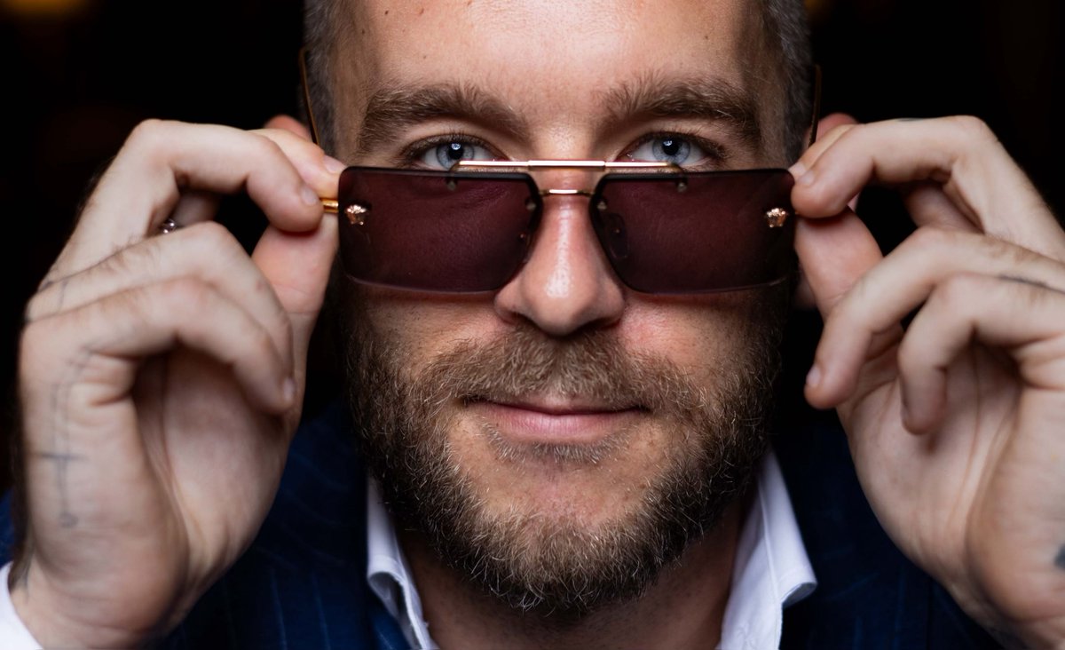 fxnction's tweet image. A lot of you think I'm some crazy rich mfer.
But you don't even know half the story...
Let me tell you a bit about who I am and my story over the last few years in crypto 👇