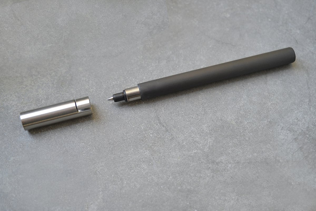 LRossiDesign's tweet image. The L-Carbon back in stock ! 
L-カーボンファイバーが再入荷しました！
luciorossidesign.com/product-page/l…