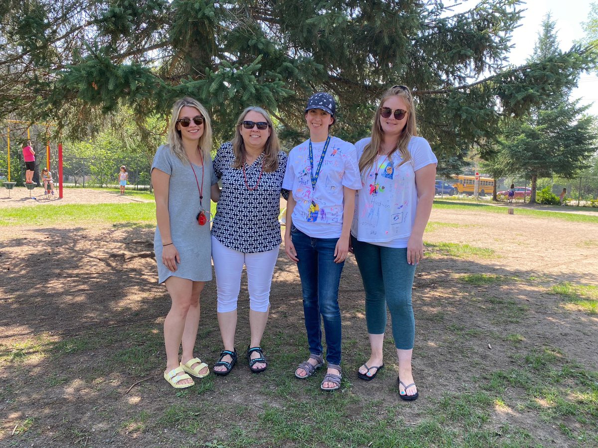 What a great last day of school!☀️😎 We are going to miss Mrs. MacKinnon and Ms. Hudder. We wish them all the best on their next adventure! <a href="/SpruceGlenPS/">Spruce Glen PS</a> <a href="/TLDSB/">TLDSB</a>