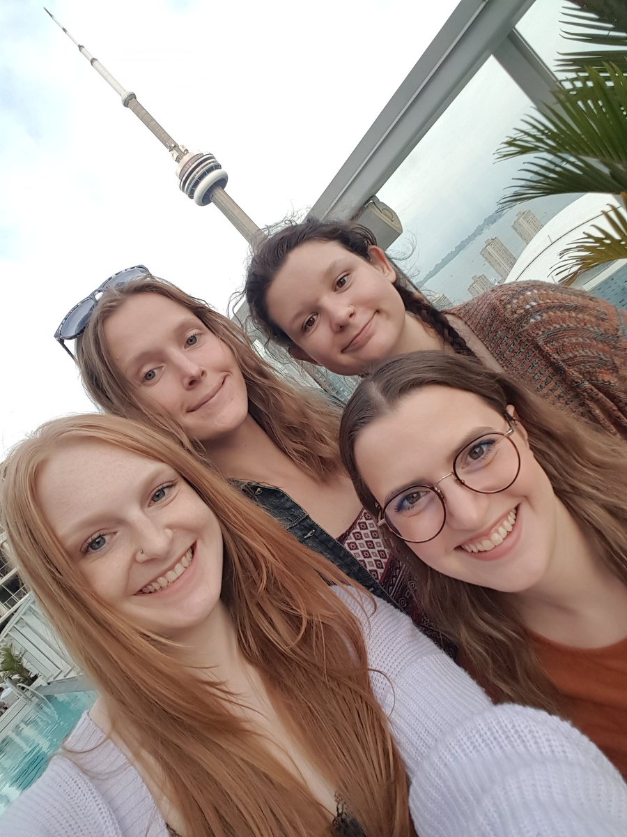 cat_hume's tweet image. Feeling like a proud lab mamma 😊

The Hill lab smashed #CCIC2023 &amp;amp; #ICRS2023Toronto 💪

@s_baglot @savvlightfoot @JessScheufen @canna_brain @ccictweeter @ICRS_Society