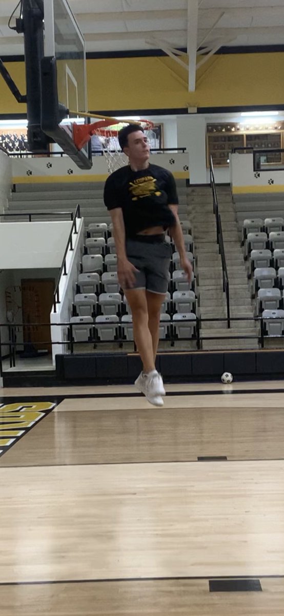 ⁦<a href="/WillDykes0/">Will Dykes</a>⁩ 42 inch vertical today