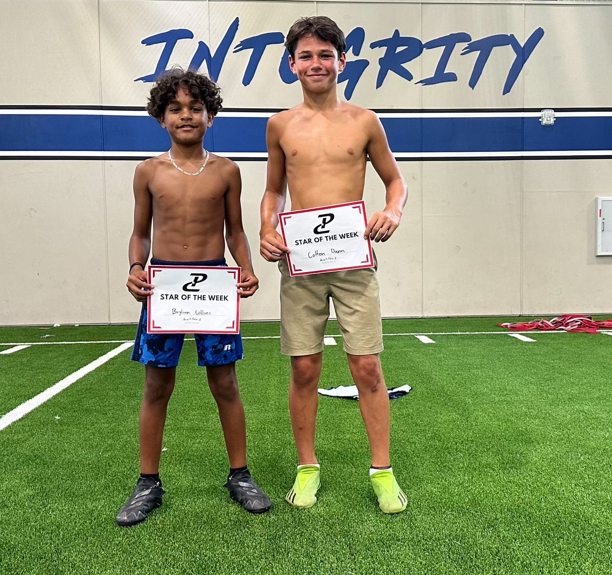 PCnowisthetime's tweet photo. Week 4 ✅ 

A week filled with consistent effort and energy! 
@LindaleAthleti1 finished off the month of June on 🔥! 

Big S/O to our ⭐️s of the week &amp; our comp winners! 

HI: Kyeson, David , Clint   
DEV: Brylinn, Colton  

The future is bright for the Eagles🦅 

#UNITY
#ALLIN https://t.co/0Bgkvbil8l