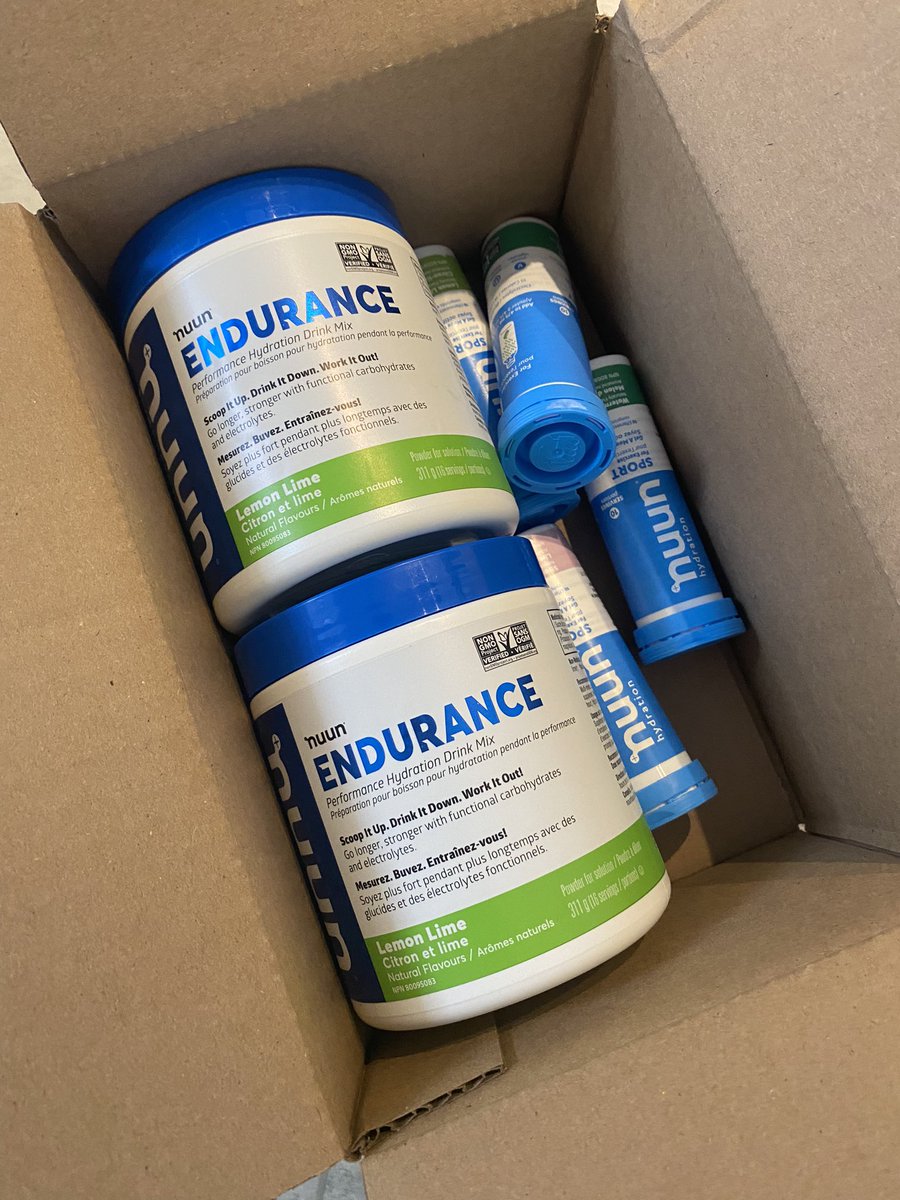 Delivery day! My mileage is creeping up⬆️slowly, and I will need them for #SundayRunday. Who else is training for a fall marathon?🙋🏻‍♀️ 
.
#NuunLife #NuunLove #NuunAmbassador #Marathoner #MarathonTraining