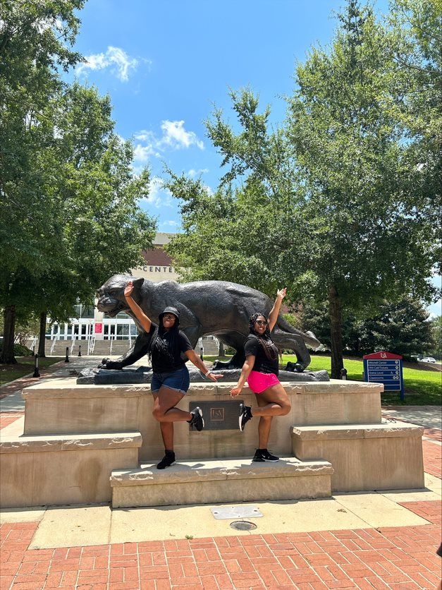 🎓#CampCollege Update: Day 2 was a blast! Our awesome students took on the summer heat and explored <a href="/JacksonStateU/">Jackson State U.</a> and <a href="/UofSouthAlabama/">University of South Alabama</a> campuses. 🏫 And who says learning can't be fun? Our creative minds soared as we whipped up college mood boards! 🎨