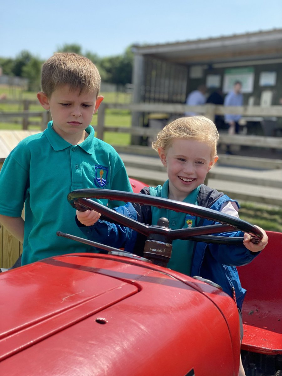 FordbankPS's tweet photo. Our #HealthWeek2023 continued with our whole school trip to #HeadsofAyr which was utterly brilliant. Pupils and staff loved the time there with sun, animals and rides/activities on offer (1) #community #wholeschooltrip ☀️ 🍦 https://t.co/kAzZRCCpSI