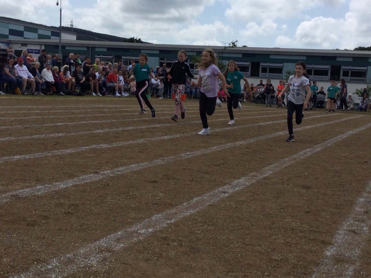 FordbankPS's tweet photo. Our #HealthWeek2023 got off to a flier with our annual whole school sports day! Great effort was made from everyone involved. Thanks to @onerensport who helped make our event so successful! βοΈ ππ» ππΌββοΈ ππ»ββοΈ https://t.co/btwJ65dKcl