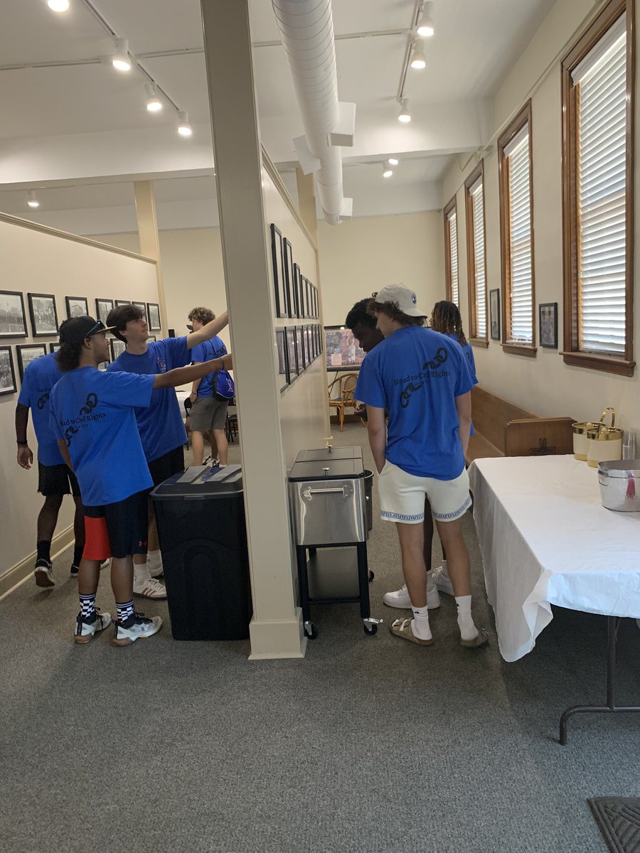 This morning @DeMathaCatholic #RoadToCivilRights had the honor to visit The City of St. Jude Parish, who in 1965, welcomed Dr. Martin Luther King Jr. and 25,000 participants of the Selma-to-Montgomery March, allowing them to camp on its athletic fields. #Justice #Love #Hope