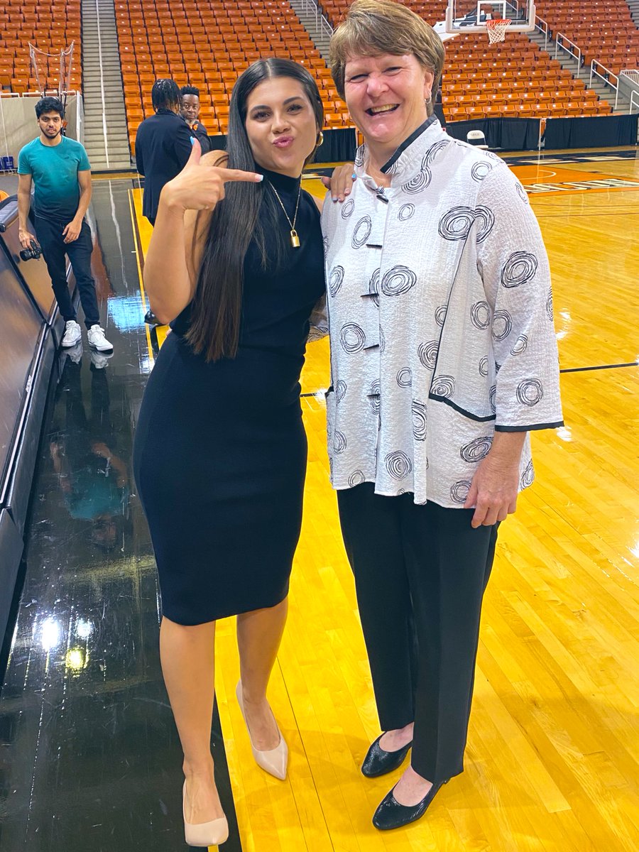 Can’t end the day without publicly wishing the best boss a happy birthday!! 🥳 enjoy these pics ft. our signature pose 🤗 HOPE YOU HAD A GREAT DAY!!! <a href="/EPEDtogether/">Coach Susie Gardner</a>