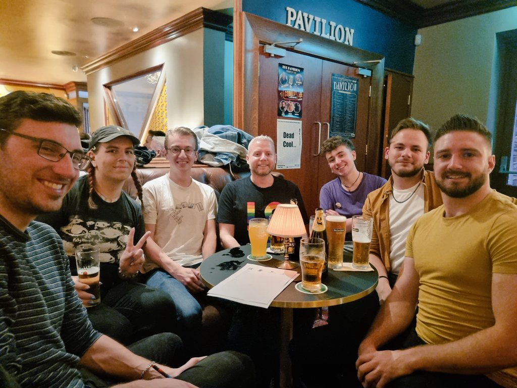 WorkWithPrideIE's tweet image. All about #GiveWhereYouLive tonight. A pleasure to put this event on, and that the monies raised go to our local UP Cork LGBTQ+ Youth Group @LgbtiUp makes it even sweeter. Tnx to a @corkpride sponsor Intermission Bar for hosting 🏳️‍🌈
#WWPIE @GayProjectIRL @LINCwomen #WorkWithPride