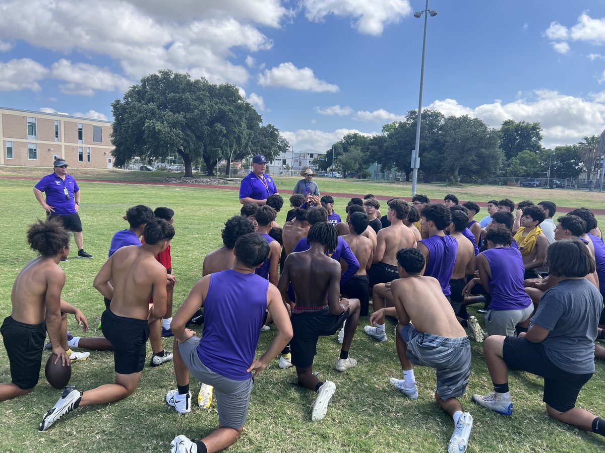 Brackenridge Football tweet media