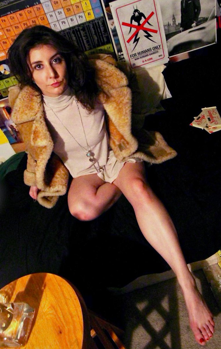 FROM THE ARCHIVES… 😁

…a #ThrowbackThursday c/o <a href="/3JV_Productions/">John Lee</a> ❤️🙌

Elise.  (circa 2011?) 😎

#tbt #eliseedwards #eliseanmchara   #goth #PennyLane 

ps…<a href="/TheUncleRicoSho/">The Shuli Network</a> <a href="/shalomshuli/">SHULI</a>…please direct all my foot pic inquires here. 🤓 #TY
