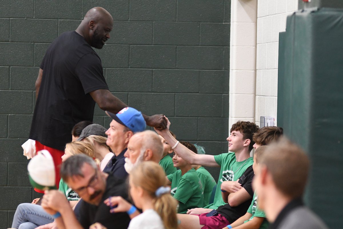 WCMessenger's tweet image. Shaquille O’Neal and Mandrae Collins came to Paradise to spread joy after hearing about the recent deaths of two Paradise students, Athena Strand and Kennedy Handley. 

While in Paradise, the NBA Hall of Famer donated $20k to foundations in honor of the two girls, also giving…