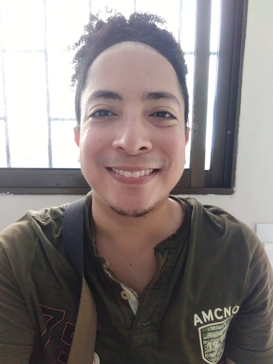 alejo_salgadoB's tweet photo. "Para no perder la costumbre..."
#FacesPlacesASB

#afro #afroboy #afrohair #afrostyle #curlyhair #rizos https://t.co/8a9tZjVu5B