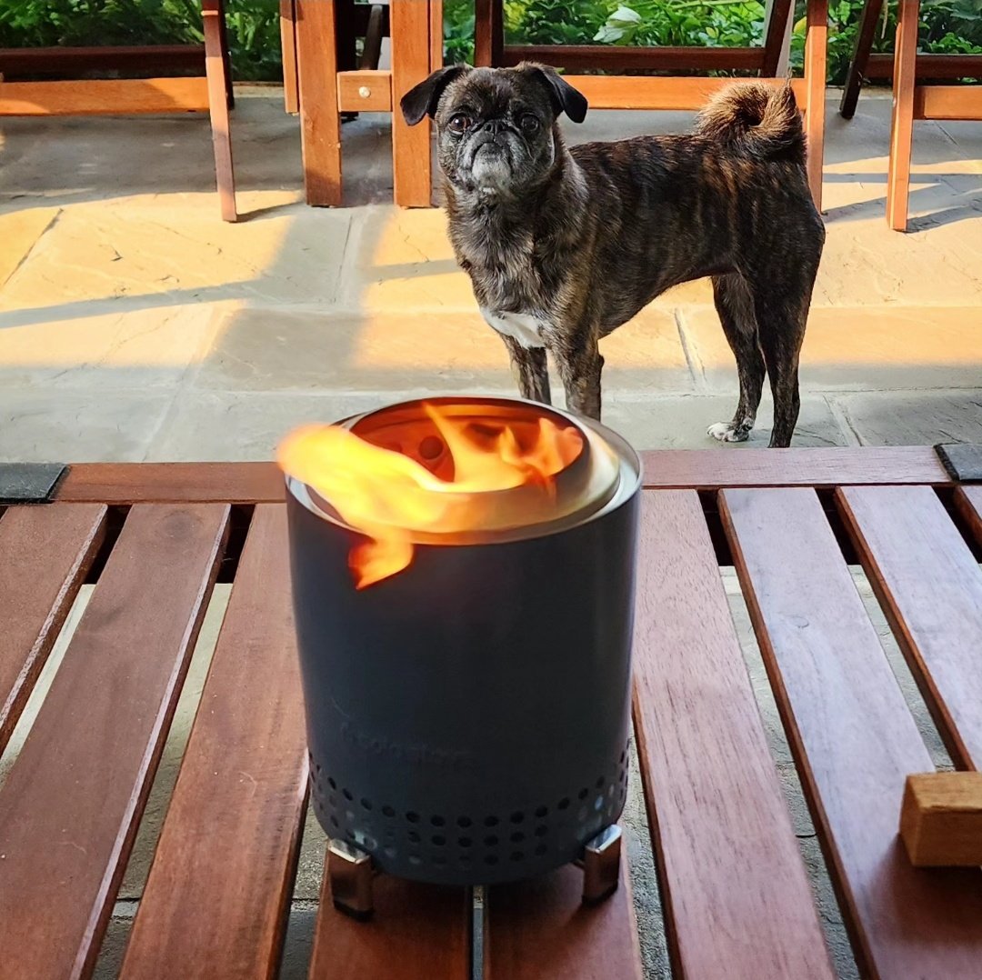 Testing out our new tabletop fire pit by @SoloStove. #monkadoodledoo