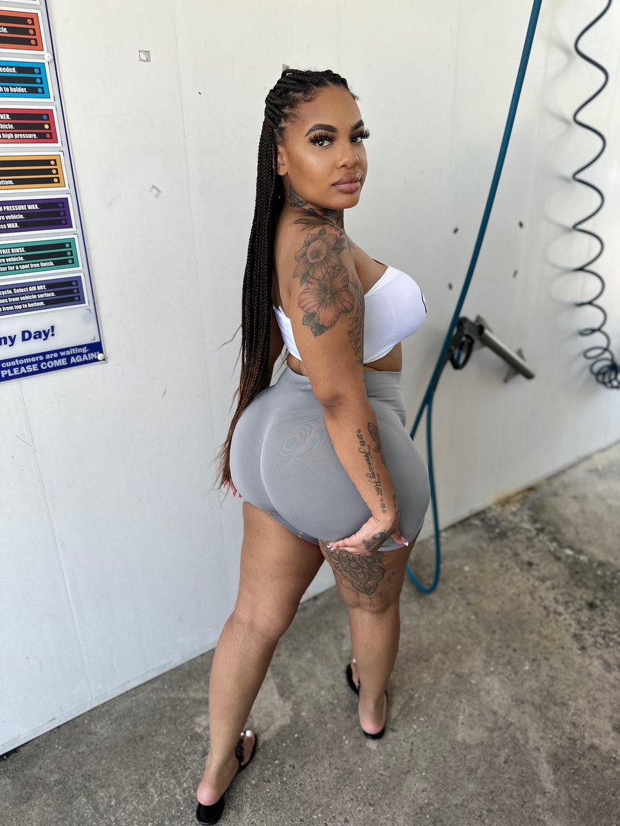 Queen kia 👑 on Twitter: "You stopping or keep driving by? 😋"