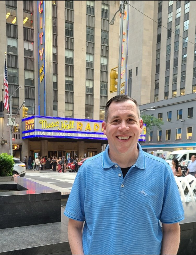 realmarkc's tweet photo. So excited to see the one and Miss Diana Ross at my FAVORITE venue in the world, RCMH!! Miss Ross is ALWAYS SPECTACULAR!! LOVED Saturday's show at the Hard Rock in AC!!!! "THANK YOU"!!!! @DianaRoss @TheRhondaRoss @TraceeEllisRoss @ChudneyLRoss @RossNaess @realevanross @RadioCity https://t.co/Vdo4tQtiTu