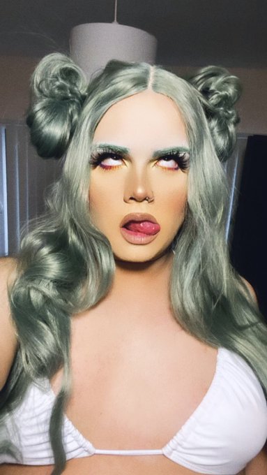 Cum in my mouth daddy 👅 https://t.co/x7py6ezJzy<a href="/tag/help"class="tags"><span>#help</span></a><a href="/tag/trans"class="tags"><span>#trans</span></a><a href="/tag/monstercock"class="tags"><span>#monstercock</span></a>