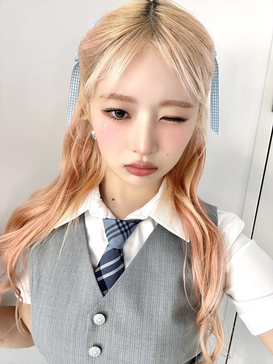 🦋🤍🫧🎀

#IVE #아이브 #REI #레이