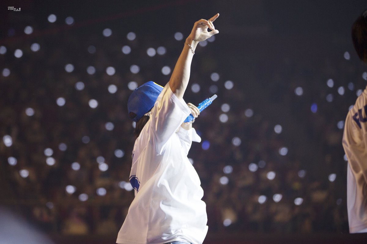 230624 디앤이 팬콘 DElight party

🧢

#동해 #이동해 #슈퍼주니어 #디앤이 #Donghae #SUPERJUNIOR
<a href="/SJ_DnE_official/">SUPER JUNIOR-D&E official</a>