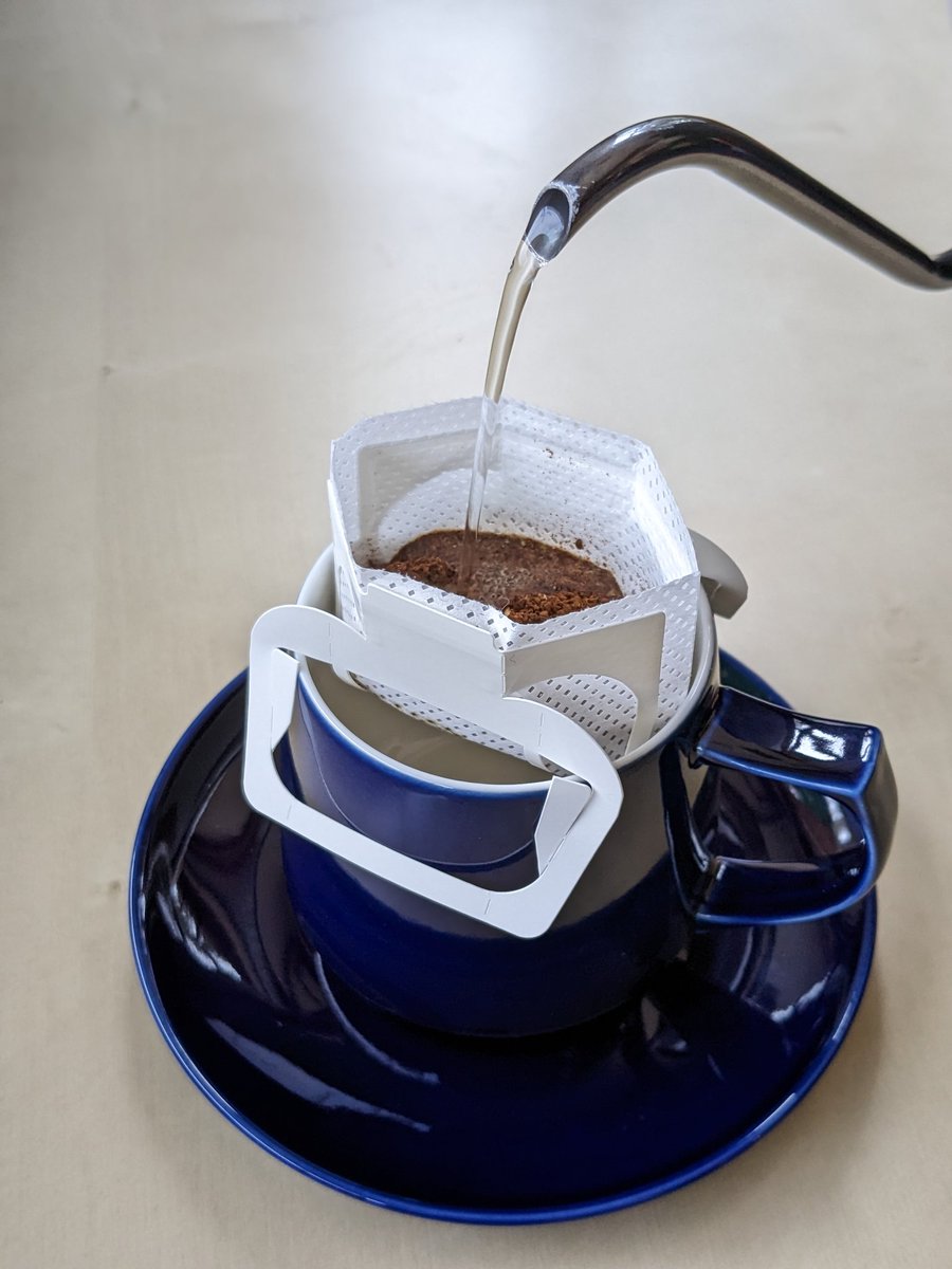 珈琲焙煎部【マジャのちか】です🙋
いよいよ製造も追い込みに入ってきました☕💪
私はリベ大フェス2023限定のブレンドをお持ちいたします☕

豆での販売とドリップバッグセットでの販売となります。

このフェスでしか買うことの出来ない
マジャブレンドぜひお楽しみくださいね✨

#リベ大フェス2023