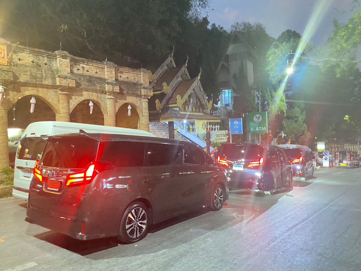 PhuketAlphard's tweet photo. ...Welcom To Phuket 2023🛬
➡️ยินดีต้อนรับนักท่องเที่ยวที่เดินทางมาเยือน #Phuket เราพร้อมสำหรับการให้บริการทุกท่าน��นรูปแบบ #luxuryVan ⭐ 
#เช่ารถAlphardภูเก็ตพร้อมคนขับ 
#อัลพาร์ดให้เช่าภูเก็ต #รถเช่าภูเก็ต
#รถเช่าAlphardภูเก็ต 
       ติดต่อจองรถ
   📲0864789886 https://t.co/fYvKlkWG5x