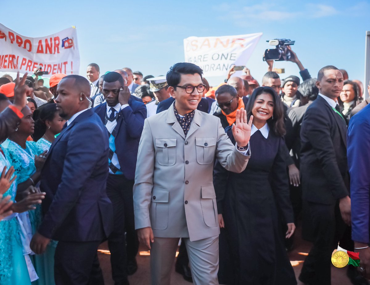 Inauguration des bureaux de l'Office National de Lutte #AntiTabac accompagné de son Centre de #Sevrage: une étape importante dans la lutte contre le fléau de la #toxicomanie à #Madagascar et permettra de porter secours aux victimes.