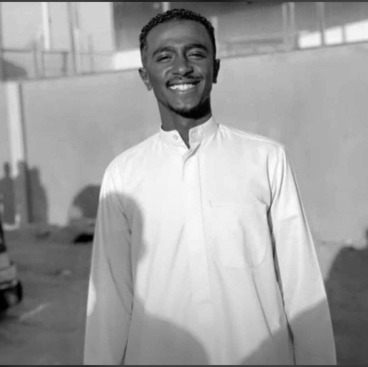 ربنا ولا تحملنا مالاطاقة لنا به .. لله الامر من قبل ومن بعد وانا لفراق فقدينا لمحزونون اللهم لا اعتراض يارب راح عندك اجمل ضحكة واعز صديق واخووو وسباق لفعل الخير وانقي النويا .. اللهم اعف عنه وعافه واغفر له و ارحمه وثبته عند السؤال واجزه خير متاع الاخر وعوض شبابه في جناتك يارب