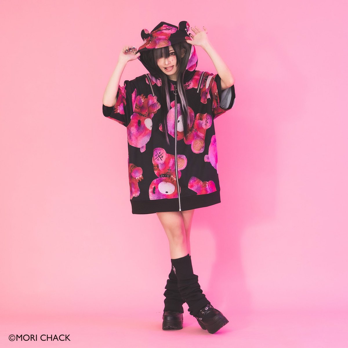 ?????? #TRAVASTOKYO × #グルーミー ?????? 本日より販売 