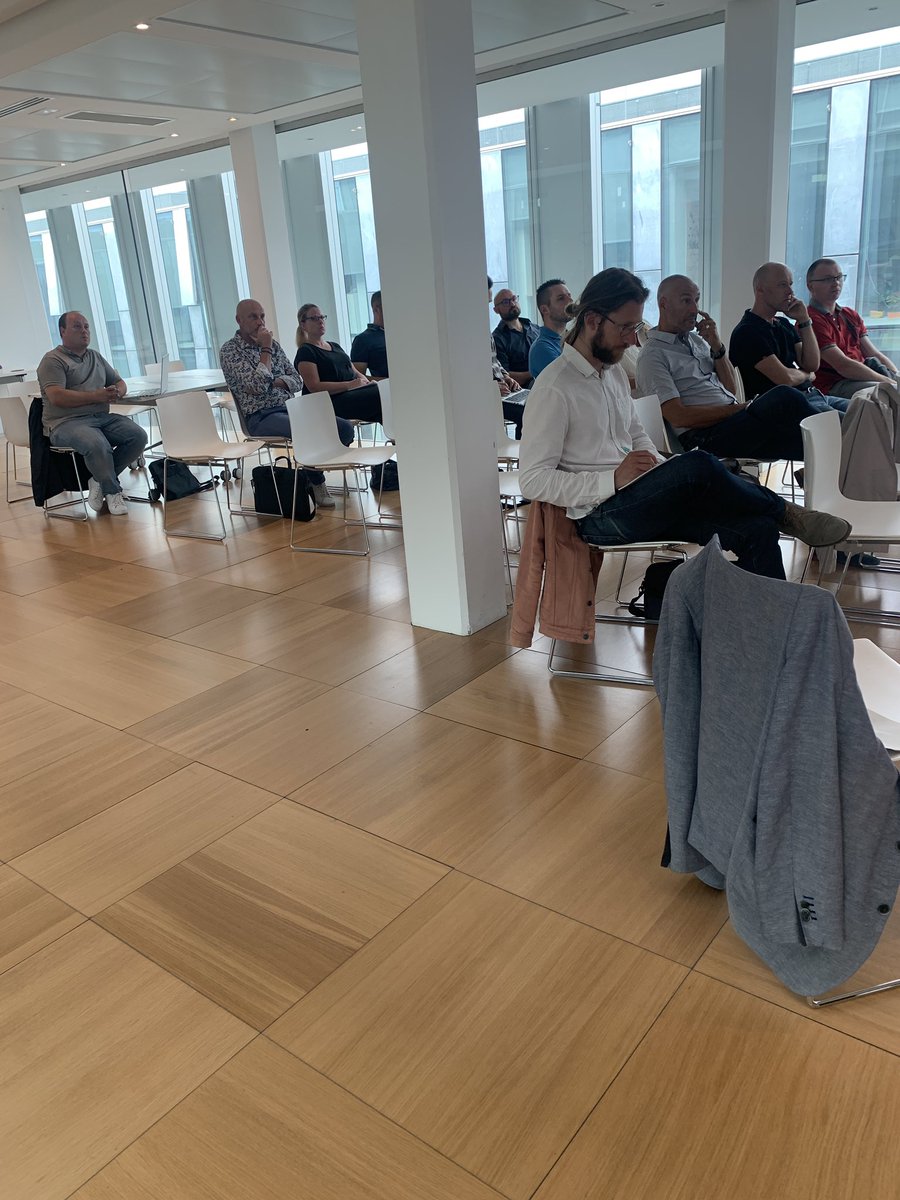 MajidZiraoui's tweet image. Classroom #data à #halledestransitions un écosystème propice pour découvrir les solutions @Enedis pour la #TE #sobriété #EMS. Merci @Dunkerque @SaintPolsurMer @cappelleactus #fortmardyck et aux équipes de @P_Vergriete pour l’accueil et l’accompagnement au service des #Dunkerquois