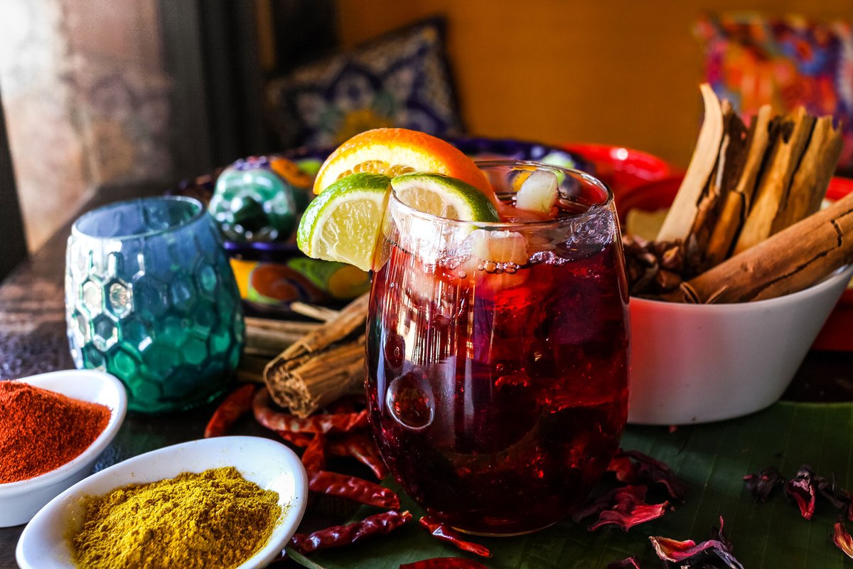 Mmmmmm Y😍U need some of this Sangria in your life tonight!