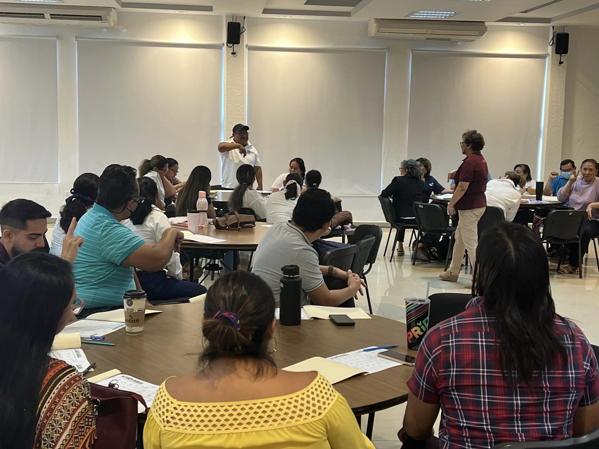 UII_UACAM's tweet photo. En conjunto con la Coordinación General Académica y la Dirección General de Servicios Administrativos, esta semana dio inicio el curso de "Introducción a la Lengua de Señas Mexicana: Nivel básico", a cargo de la Mtra. María Concepción Cuevas Sánchez, de la SEIN.

#Inclusión https://t.co/8PgzdQK1Xx