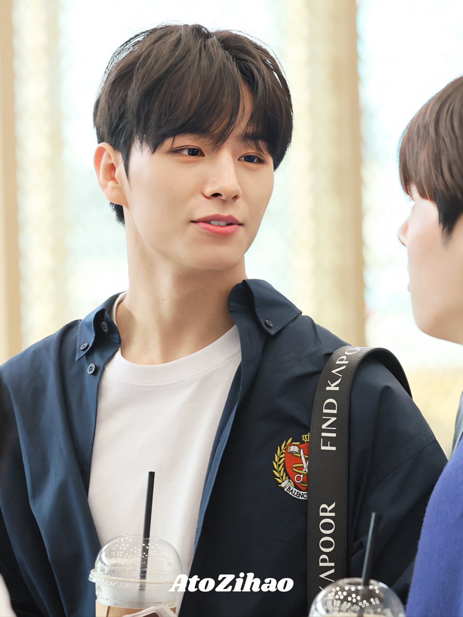 230609 🤍

#왕즈하오 #王子浩 #WANGZIHAO #ワンズハオ