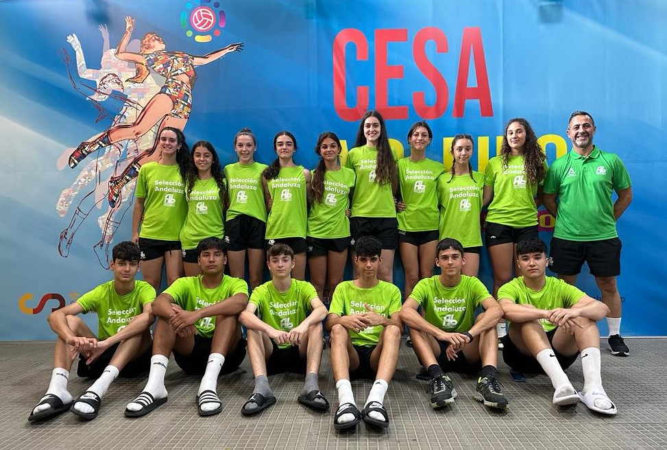 L@S DEPORTISTAS DE LA PROVINCIA DE SEVILLA
COMPONENTES DE LAS SELECCIONES ANDALUZAS EN EL CAMPEONATO DE ESPAÑA DE SELECCIONES AUTONOMICAS INFANTILES Y CADETES DE VOLEIBOL (CESA).ESTE VIERNES JORNADA CLAVE PARA ACCEDER A LAS ELIMINATORIAS POR LAS MEDALLAS TODO NUESTRO APOYO 💪✌️