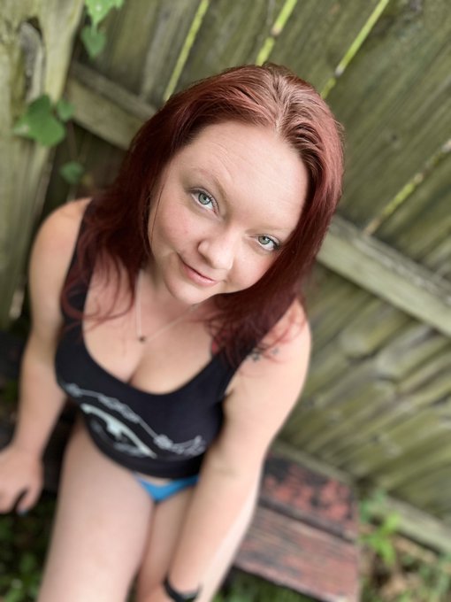 Fuck me in the garden? https://t.co/ZFy8B5uiAH<a href="/tag/redhead"class="tags"><span>#redhead</span></a><a href="/tag/ginger"class="tags"><span>#ginger</span></a><a href="/tag/bbw"class="tags"><span>#bbw</span></a><a href="/tag/bbws"class="tags"><span>#bbws</span></a><a href="/tag/mombod"class="tags"><span>#mombod</span></a><a href="/tag/mombody"class="tags"><span>#mombody</span></a><a href="/tag/bbwbabe"class="tags"><span>#bbwbabe</span></a>