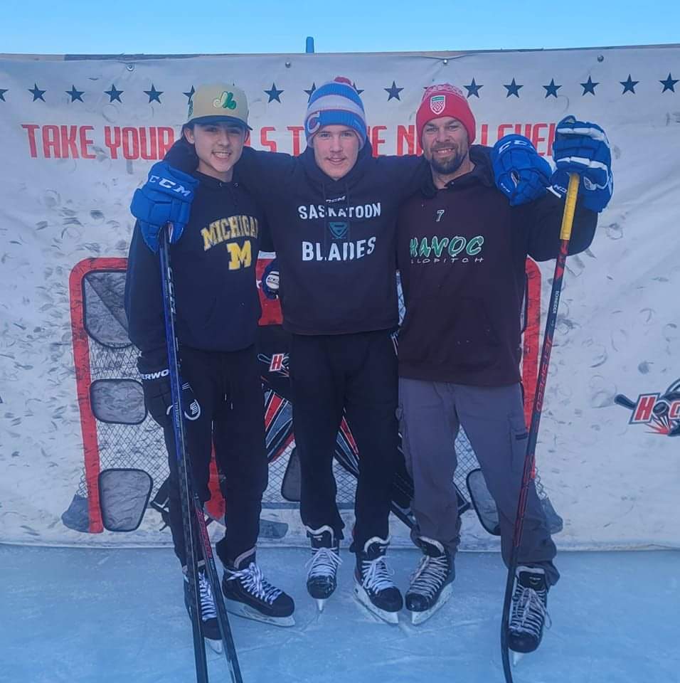 sawzee7's tweet image. I could not be more proud of Egor. He is the hardest worker that I have ever been around. He won&apos;t stop making himself better even after the toughest couple years that someone his age could go through. #GoDucksGo #NHLDraft2023 #ProudBillet