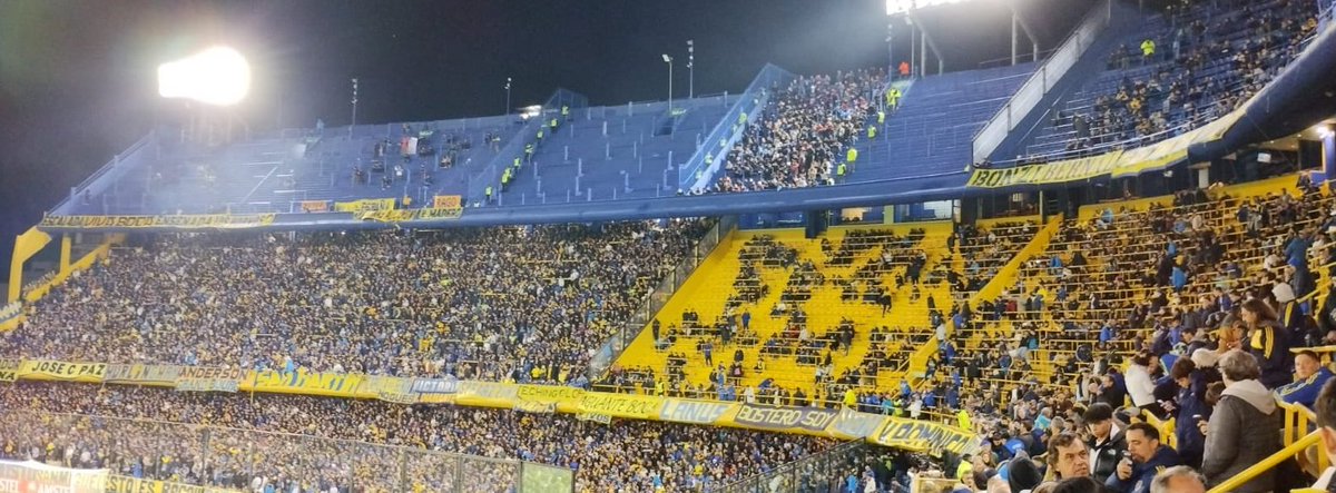 River-Instituto
Boca-Monagas

Dos partidos que se jugaron un jueves a la noche.