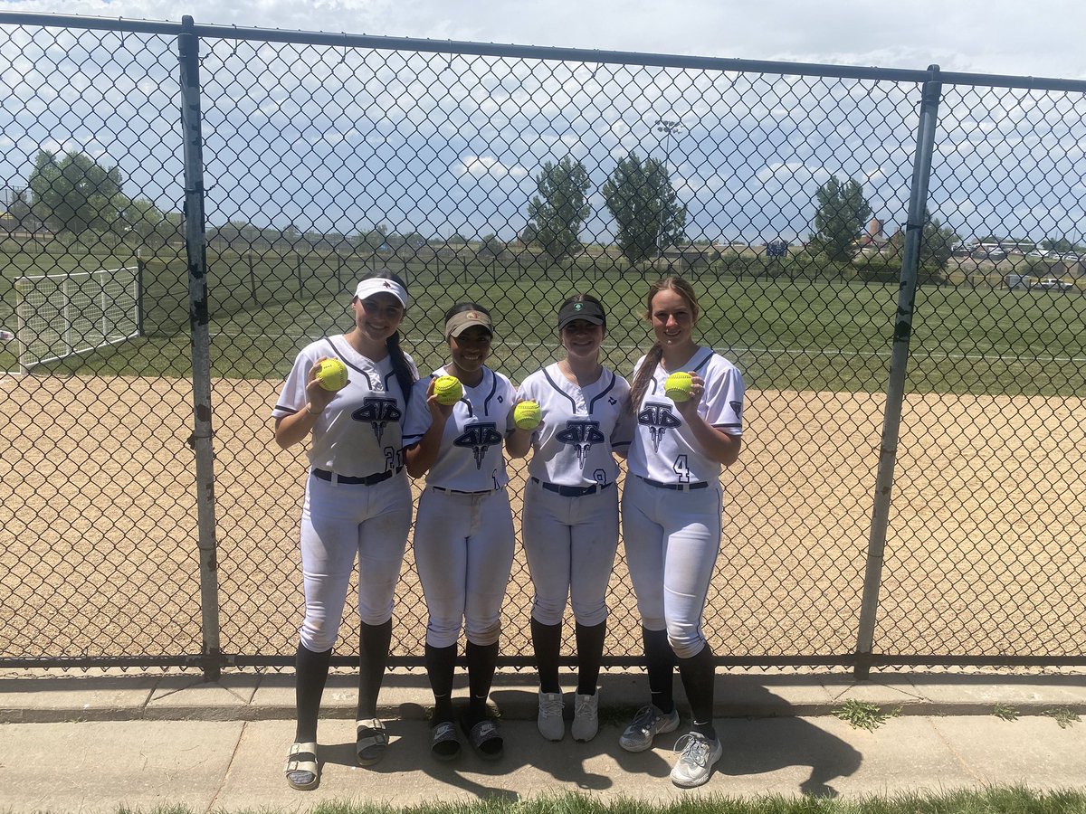 Pool play day✌️and the Diva Bomb Squad blasted twice as many dingers! 💣💣💣💣Congrats to <a href="/GarrettMayson/">Mayson Garrett</a> <a href="/kalani_sells/">Kalani Sells</a> <a href="/jknighton01/">Jaycee Knighton</a> <a href="/OliviaMoore2025/">Olivia Moore</a> #ByAllMeans #hardworkpaysoff #TDD18u #DivaBombSquad