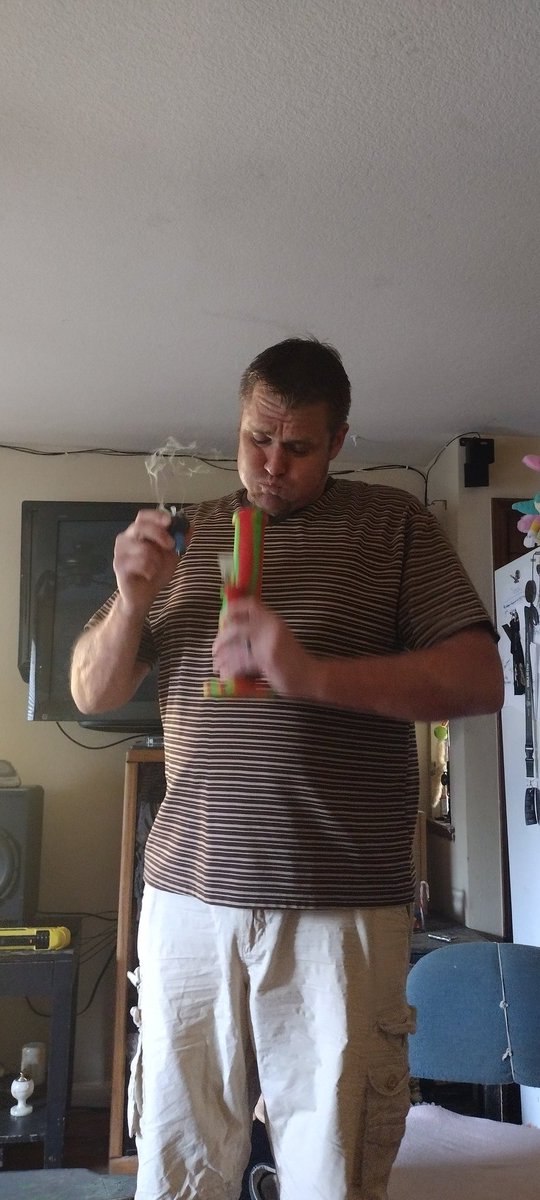 <a href="/MakeItLegalNFT/">Make It Legal 🌿 - MINTING NOW</a> I'm taking big fat Bong Rip and going to eat Cantonese with my Grandma who turns 89 tomorrow..... #Building #Smokeweed #Grandma #HappyBirthday #weed3