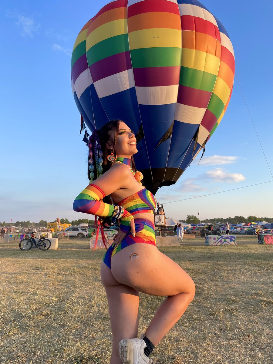 Cum taste the rainbow 🌈😜 
#electricforest #EF2023 #edm #edmbabe #Pride2023 #ravefashion