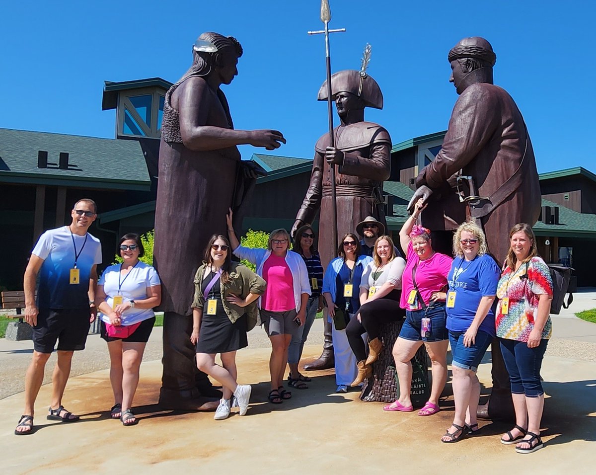 11 bloggers from the Midwest Travel Network have been exploring @bismancvb in @NorthDakota this week! So much history- Lewis & Clark popped up in a lot of places. 

#MWTNBisMan23 #MWTravel #BeNDLegendary #ilovebisman #Hellond