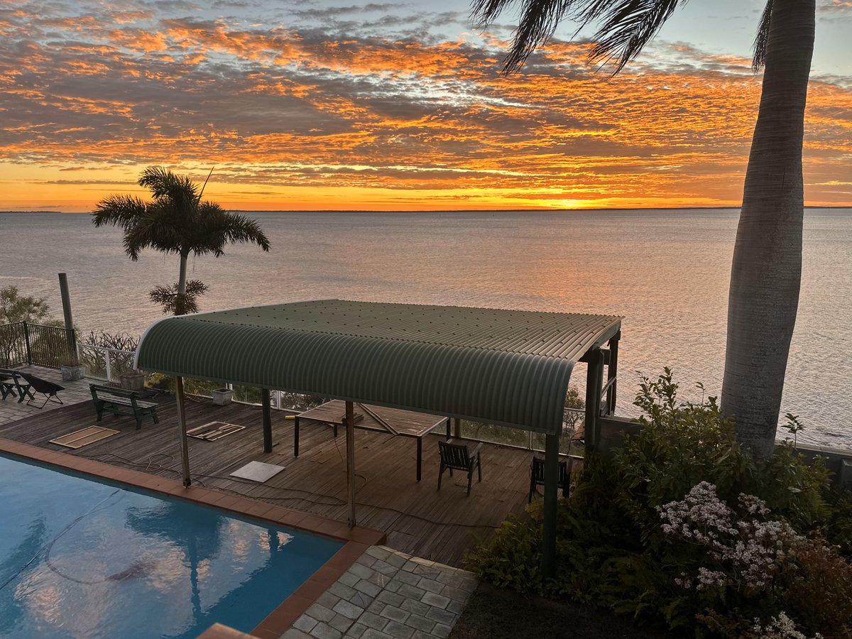 OZNT4's tweet photo. @RobPaxevanos @Queensland Sunrise @queensland 30 June 2023 : )))))))

Living the Dream https://t.co/XKKwGp27U4