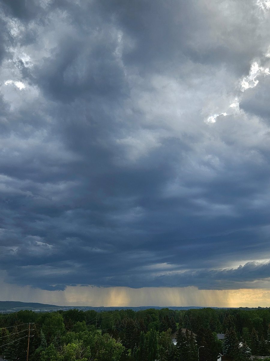 Efernia's tweet photo. #abstorm https://t.co/GjLrpknUop
