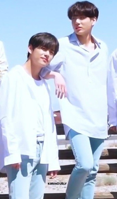 Happy Taekook morn' Taekookers 💜